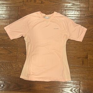 columbia active wear t shirt